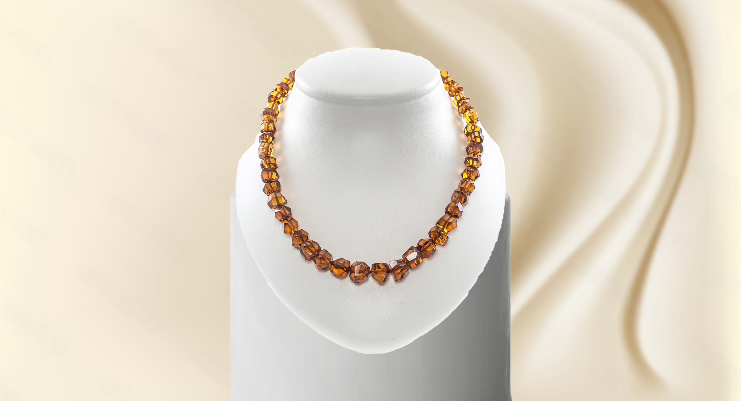 گنجینههای طلایی؛ کهربا در کدام سرزمینها یافت میشود؟