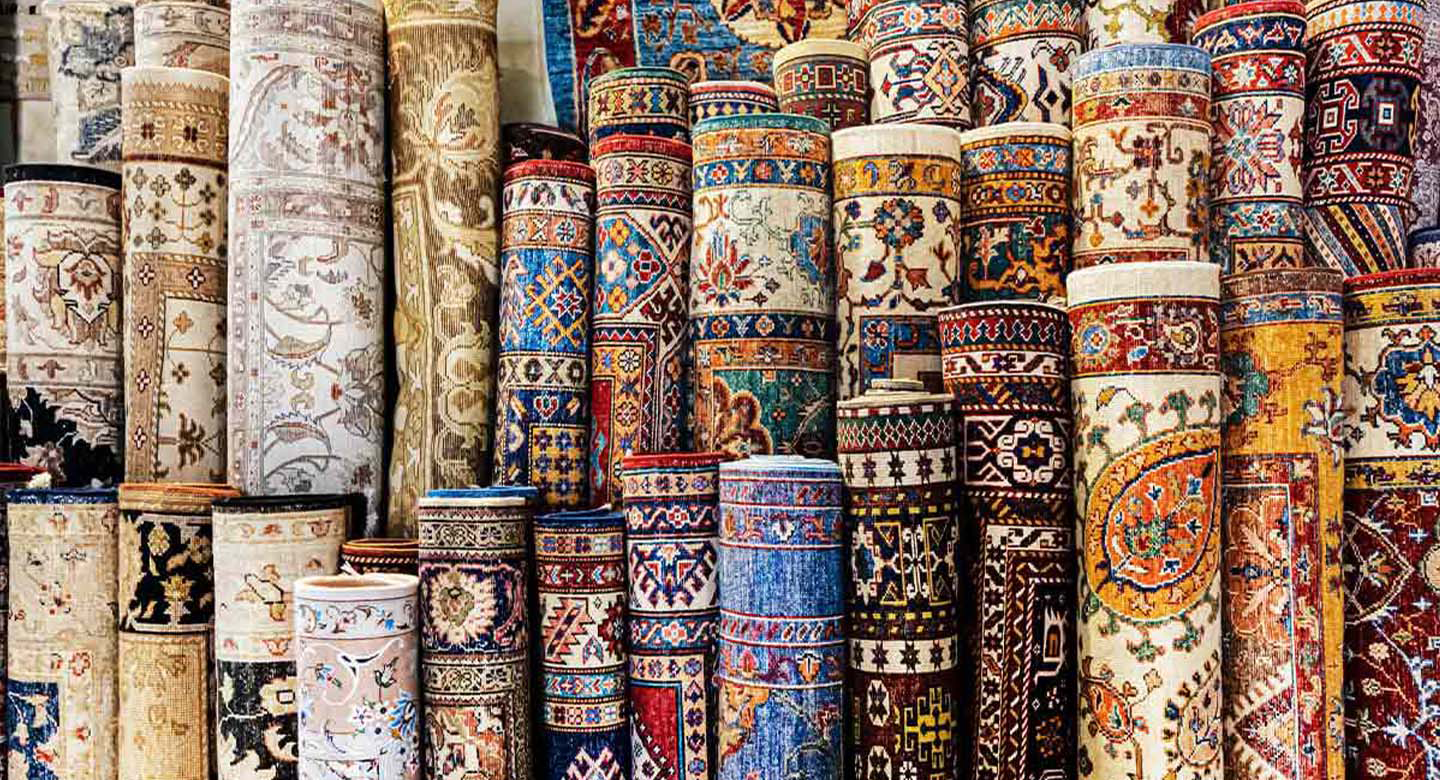 آشنایی با انواع فرش؛ دستبافت یا ماشینی، کدام را انتخاب کنیم؟
