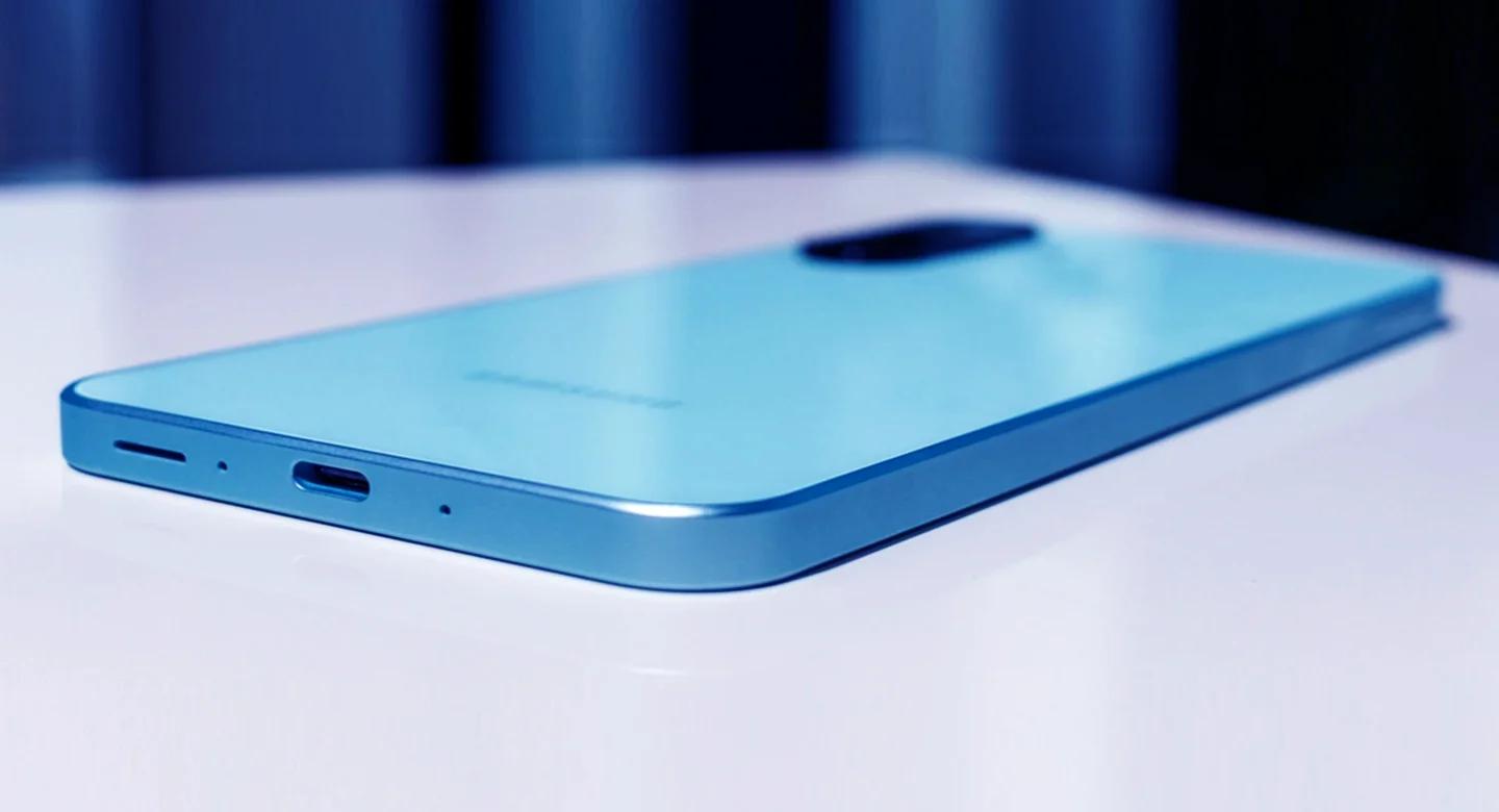 طراحی و کیفیت ساخت گلکسی A17 و A26؛ سبک و خوشدست یا پریمیوم و مقاوم؟